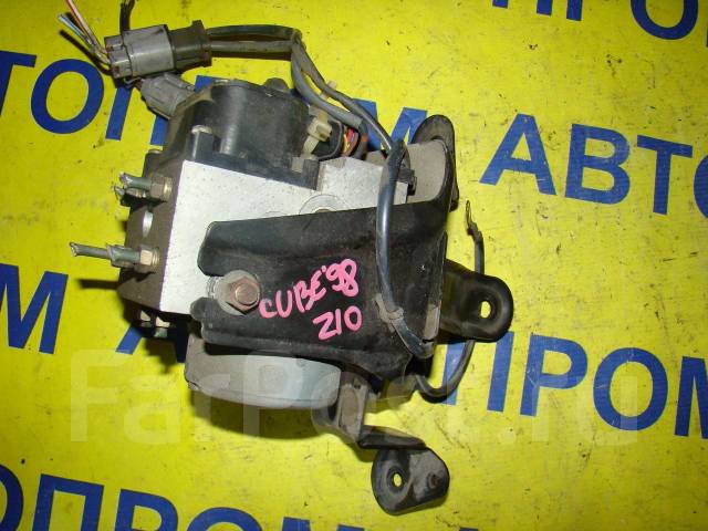 Адсорбер ниссан куб cg13. Коммутатор ниссан куб az10. Датчик абс ниссан куб. Система абс на ниссан куб 2000 года. Абс блок ниссан куб аз10.