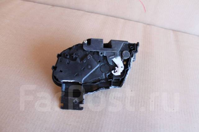 Замок двери передней левой Volvo S40 - 1 поколение (1996-2000) купить бу в Красн