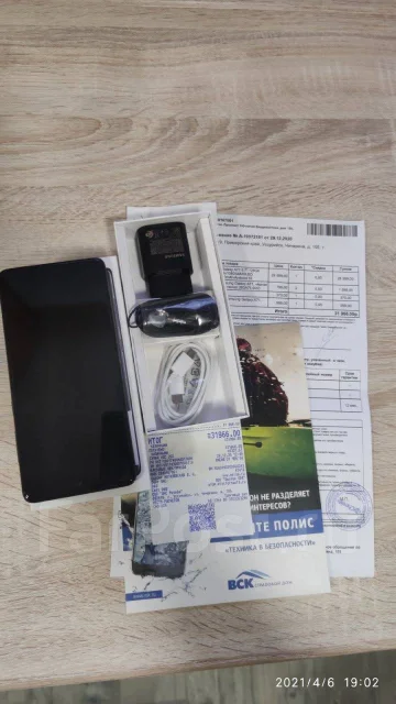 Samsung Galaxy A71. �/�, ������, 3G, 4G LTE, 5G, Dual-SIM, ����������, NFC ����