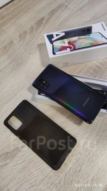 Samsung Galaxy A71. �/�, ������, 3G, 4G LTE, 5G, Dual-SIM, ����������, NFC ����