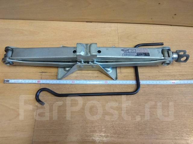 Домкрат большой 1000 kg. винтовой, ромбовидный. Япония - Автоаксессуары ...