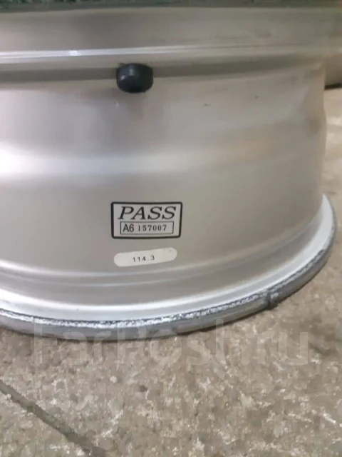 AZ. 7.0x16", 5x114.3, ET50 ����