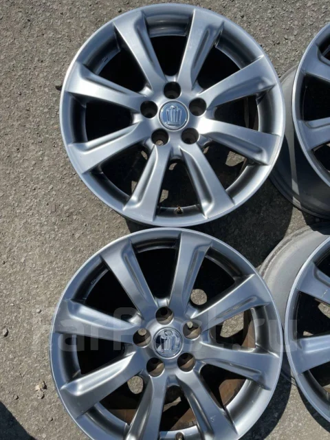 ������ ����� R18 �� Crown. 8.0x18", 5x114.3, ET45, �� 60,1���. ����