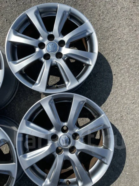 ������ ����� R18 �� Crown. 8.0x18", 5x114.3, ET45, �� 60,1���. ����