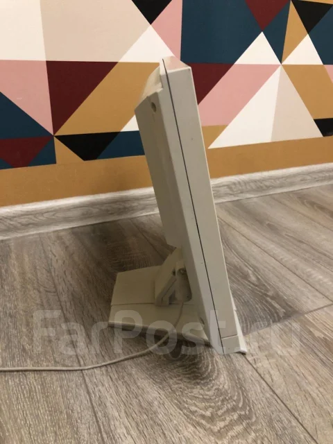 ������� Polyview PT-525N. 15" ����