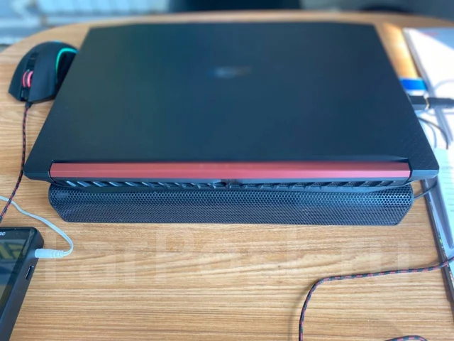 Acer Nitro 5. 15.6", 2,3����, ��� 8 ��, ���� 1 000���, WiFi: 1, Bluetooth: 1, ����������� �� 7��. ����