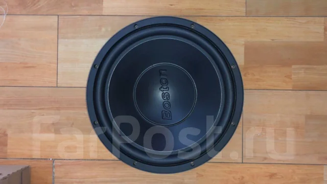 Boston Acoustics ����