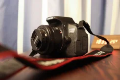 Canon EOS 700D. 20 � ����� �� ����