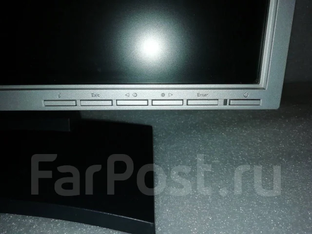 BenQ. 17" ����
