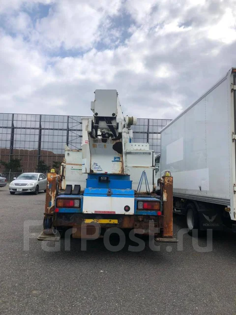 Hino Dutro ����