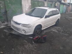 Mazda Familia S-Wagon ����
