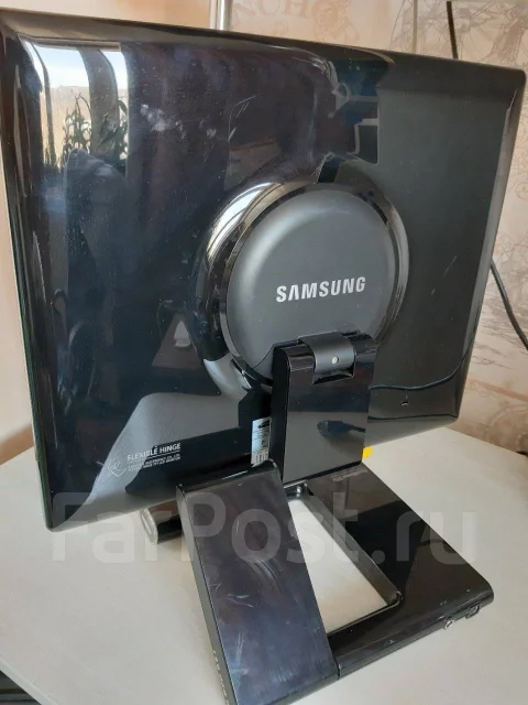 Samsung. 19" ����