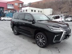 Lexus LX570. �������, 4wd, 5.7 (367��.�.), ������, 171 966����. �� ����