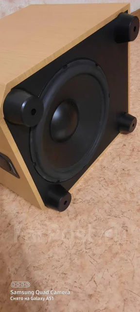 Boston Acoustics ����