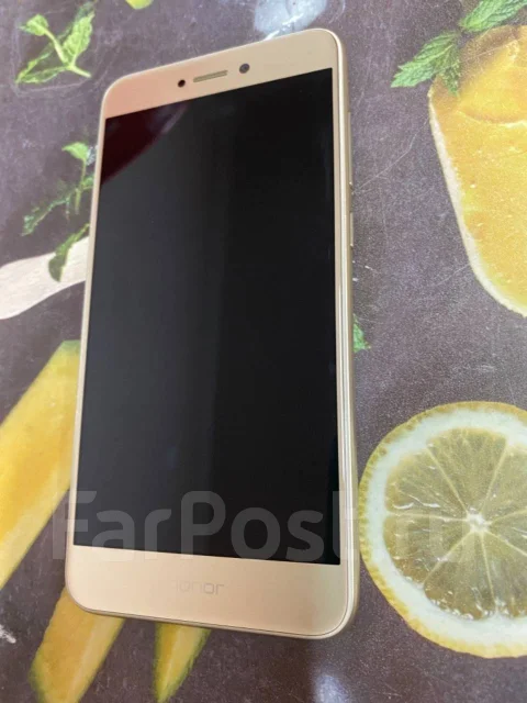 Honor 8 lite. �/� ����