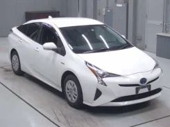 Toyota Prius. ��������, 4wd, 1.8, ������, 1����. ��, �/�. ��� ����� �� ������������ ����