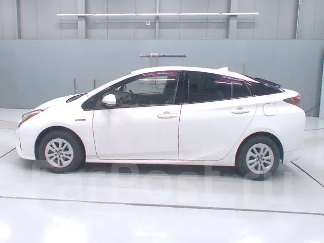 Toyota Prius. ��������, 4wd, 1.8, ������, 1����. ��, �/�. ��� ����� �� ������������ ����