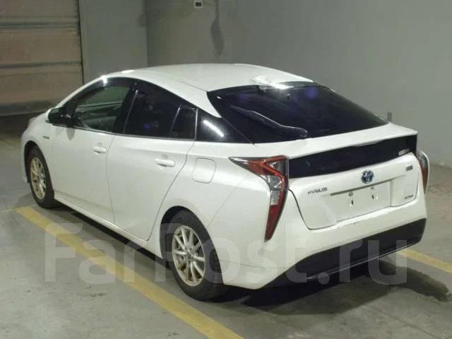 Toyota Prius. ��������, 4wd, 1.8, ������, 1����. ��, �/�. ��� ����� �� ������������ ����
