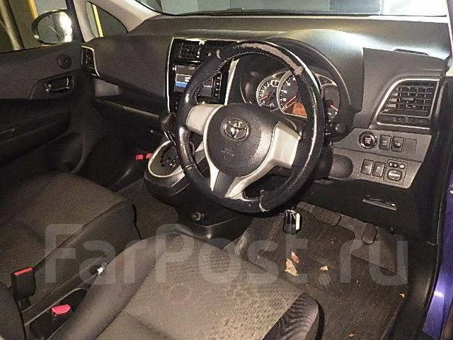 Toyota Ractis. ��������, 4wd, 1.5, ������, 1����. ��, �/�. ��� ����� �� ������������ ����