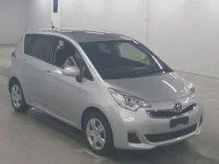 Toyota Ractis. ��������, 4wd, 1.5, ������, 1����. ��, �/�. ��� ����� �� ������������ ����