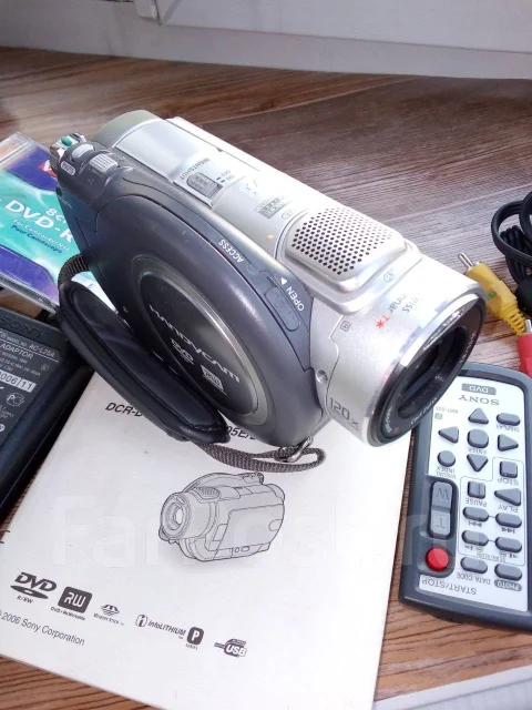 Sony DCR-DVD405E. ����� 4-� ��, � ���������� ����