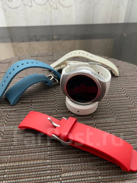 Samsung Gear S2 ����