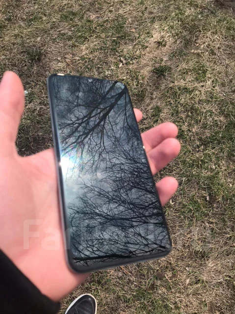 Samsung Galaxy A30. �/�, �����, 4G LTE, NFC ����