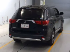 Mitsubishi Outlander. �������, ��������, 2.0 (150��.�.), ������, 18 000����. ��, �/�. ��� ����� �� ������������ ����