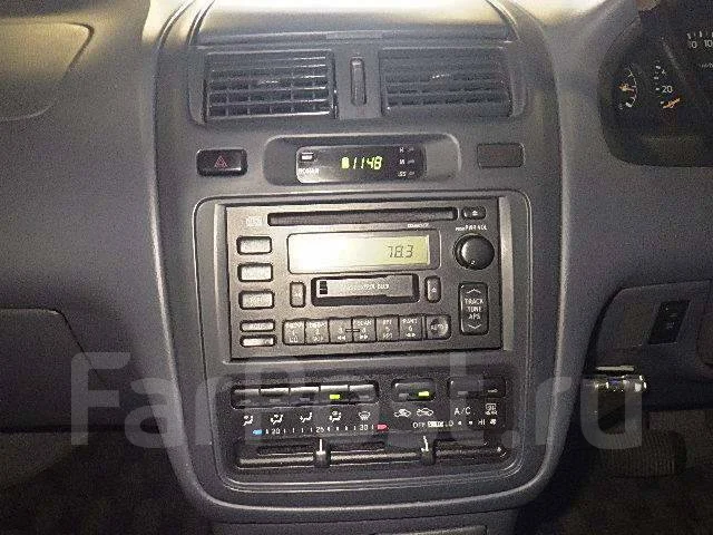 Toyota Ipsum. �������, ��������, 2.0 (135��.�.), ������, 80����. ��, �/�. ��� ����� �� ������������ ����