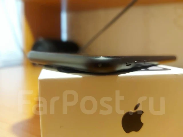 Apple iPhone Xr. �/�, ������, 3G, 4G LTE, ����������, NFC ����