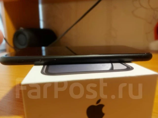 Apple iPhone Xr. �/�, ������, 3G, 4G LTE, ����������, NFC ����