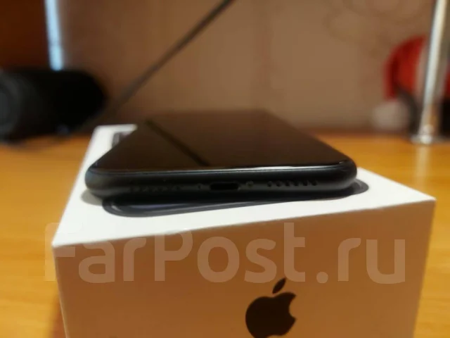 Apple iPhone Xr. �/�, ������, 3G, 4G LTE, ����������, NFC ����