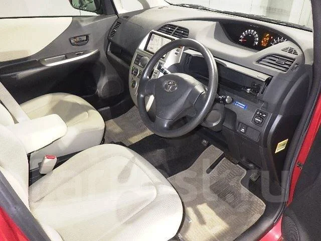 Toyota Ractis. �������, 4wd, 1.5 (105��.�.), ������, 68����. ��, �/�, ��� ���. ��� ����� �� ������������ ����