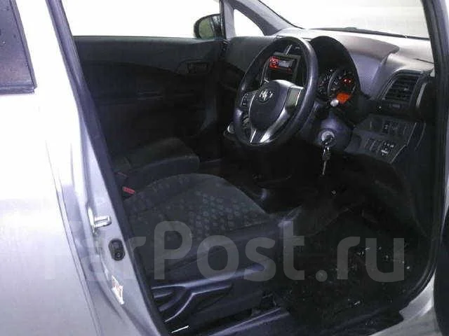 Toyota Ractis. ��������, 4wd, 1.5 (103��.�.), ������, 41����. ��, �/�, ��� ���. ��� ����� �� ������������ ����
