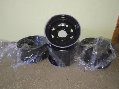 ������ �������� ����� OFF-ROAD Wheels. 8.0x15", 6x139.7, ET-19, �� 110,0���. ����