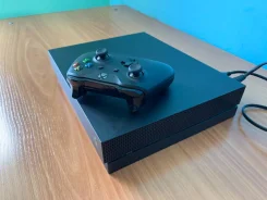 Microsoft Xbox One X ����
