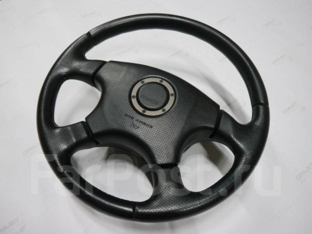 Руль momo subaru
