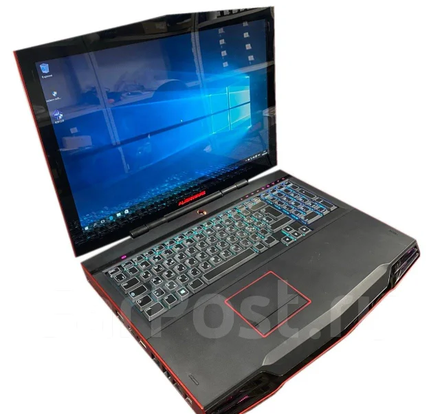 Dell Alienware M17x. 17", 2,4����, ��� 4 ��, ���� 256���, WiFi: 1, Bluetooth: 1 ����