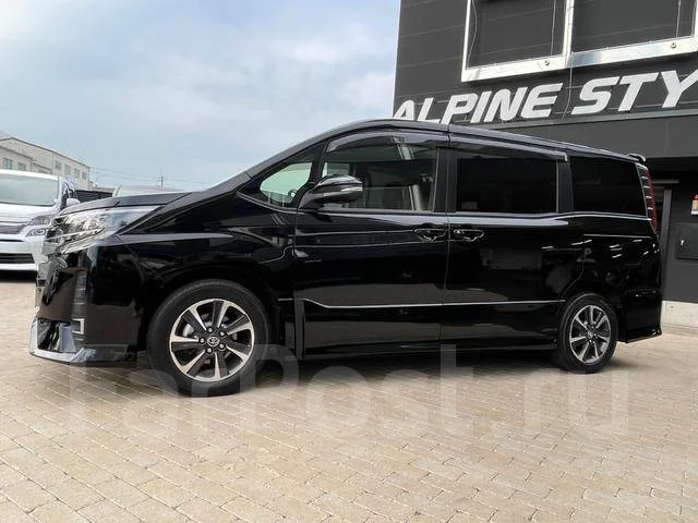 Toyota Noah. �������, ��������, ������, 32 000����. ��, �/�. ��� ����� �� ������������ ����