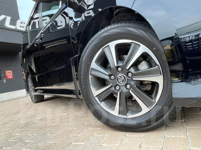 Toyota Noah. �������, ��������, ������, 32 000����. ��, �/�. ��� ����� �� ������������ ����