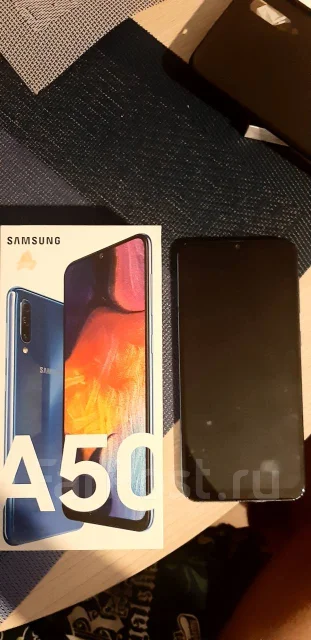 Samsung Galaxy A50. �/�, �����, 3G, 4G LTE, Dual-SIM, ����������, NFC ����