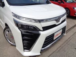 Toyota Voxy. �������, 4wd, 2.0, ������, 25 000����. ��, �/�. ��� ����� �� ������������ ����