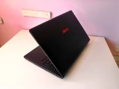 Asus ROG. ��� 8 ��, WiFi: 1, Bluetooth: 1. ��� ����� �� ������� ����