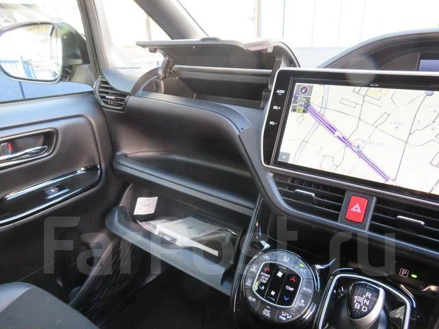 Toyota Noah. �������, ��������, 1.8, ������, 20 550����. ��, �/�. ��� ����� �� ������������ ����