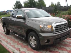 Toyota Tundra ����