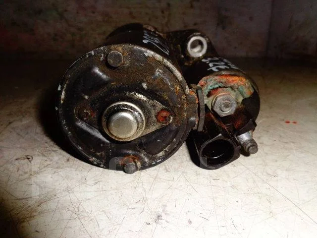 ������� Audi A6 2006 06E911023C ����