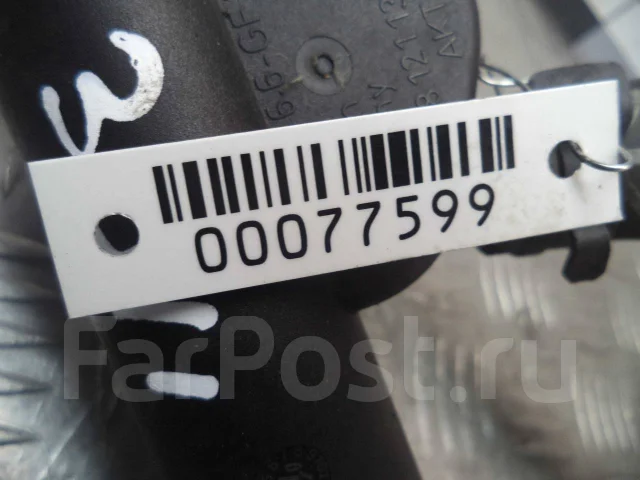 ������ ���������� Volkswagen Golf 2005 038121132D ����
