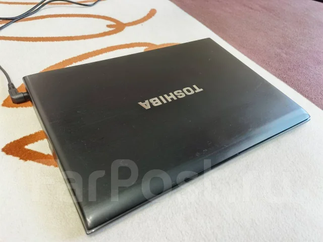 Toshiba Portege. 13.3", 3,2����, ��� 6 ��, ���� 250���, WiFi: 1, Bluetooth: 1, ����������� �� 5��. ����