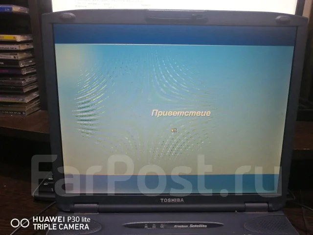 Toshiba Satellite. 497����, ��� 256 �� � ������, ���� 9���, ����������� �� 1��. ����