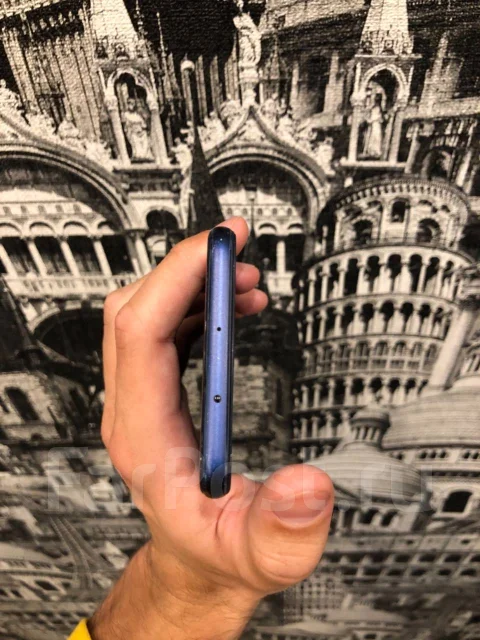 Honor 8. �/�, �����, 3G, 4G LTE, Dual-SIM, NFC ����